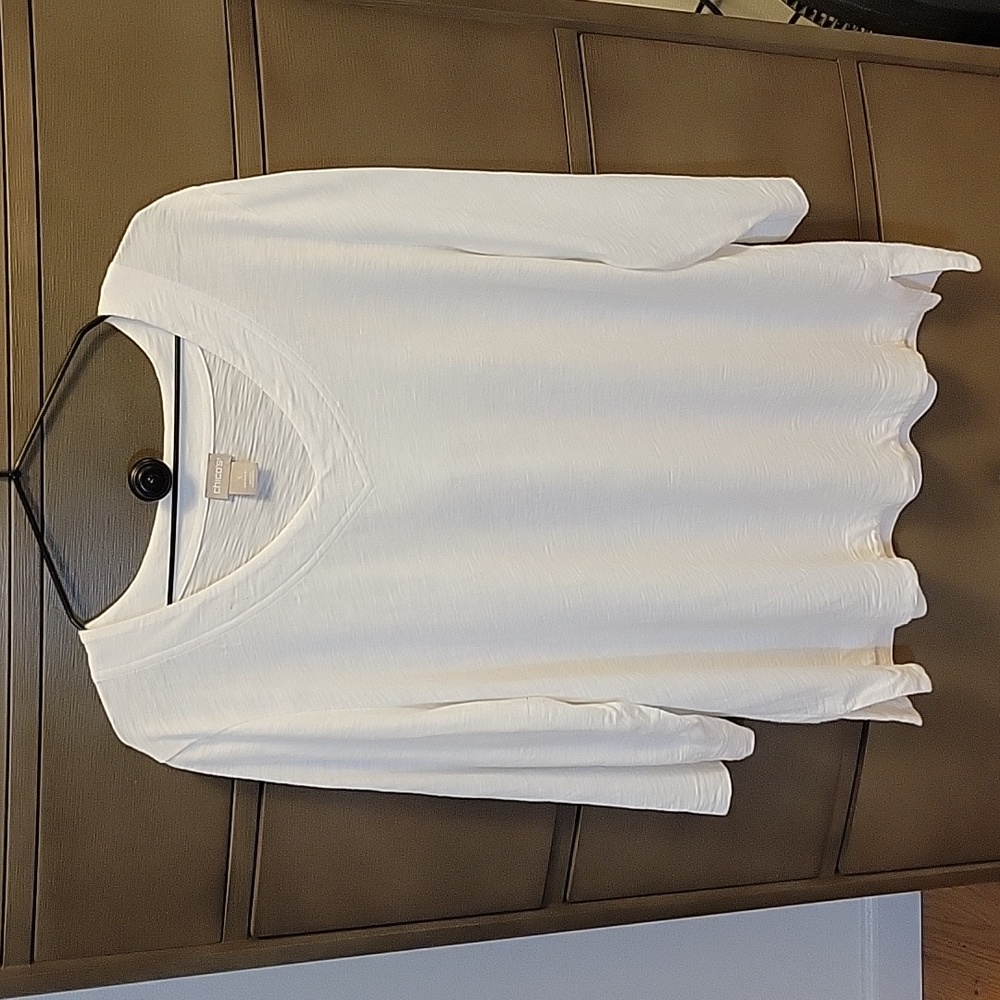 Vneck 3/4 sleeve tee
